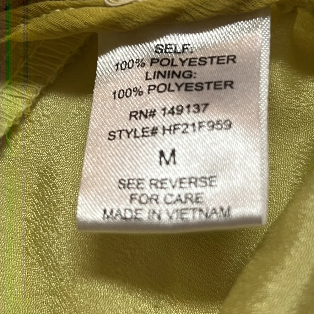 Fashion Nova Crop Top - Picture 9 of 11